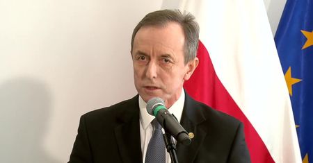 „X epizod “Gwiezdnych wojen” będzie o 5-letnim Tomku Grodzkim, który wziął 2 zł”. Marszałek Senatu wykpił „zarzuty korupcyjne z zaświatów”
