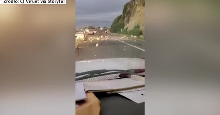 Zniszczone budynki i nieprzejezdne drogi po trzęsieniu ziemi w Puerto Rico