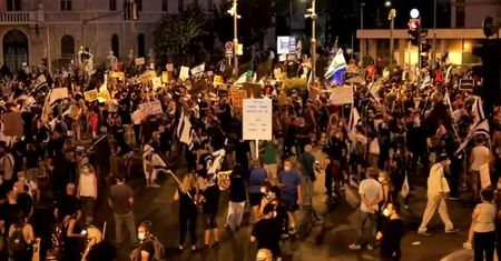 Kolejna demonstracja przed rezydencją premiera. Antyrządowe protesty w Izraelu nie słabną
