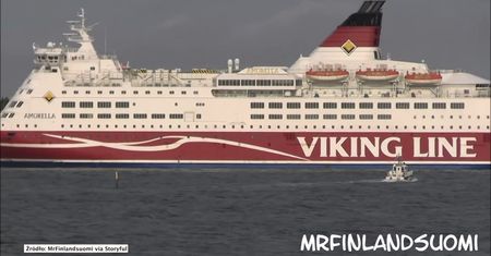 Prom turystyczny osiadł na mieliźnie u wybrzeża Finlandii. Ewakuowano 200 pasażerów
