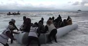 Grecka straż przybrzeżna pomogła migrantom. 27 osób, w tym kobieta w ciąży, dostało się na Lesbos