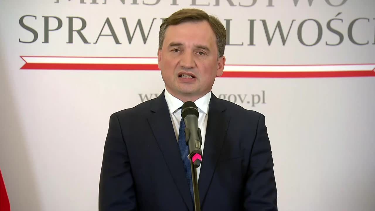 Z. Ziobro: Uzależnienie wypłat funduszy UE od praworządności może wymusić legalizację małżeństw homoseksualnych