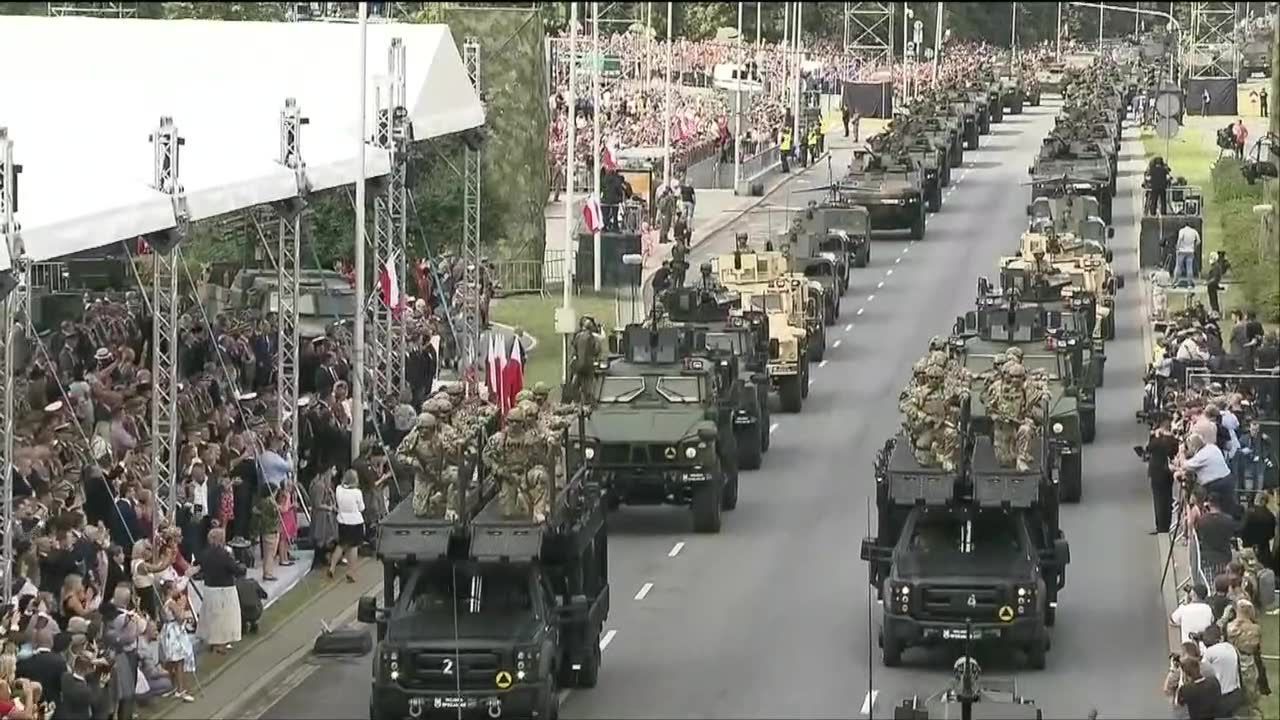 1000 żołnierzy, 200 pojazdów, 100 samolotów. Wielka defilada w Warszawie