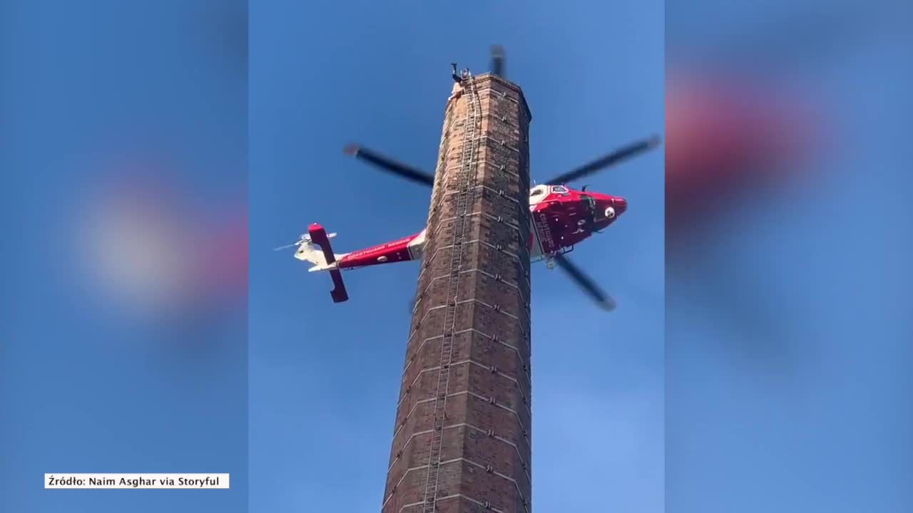 Mężczyzna utknął na szczycie komina. Uratował go śmigłowiec