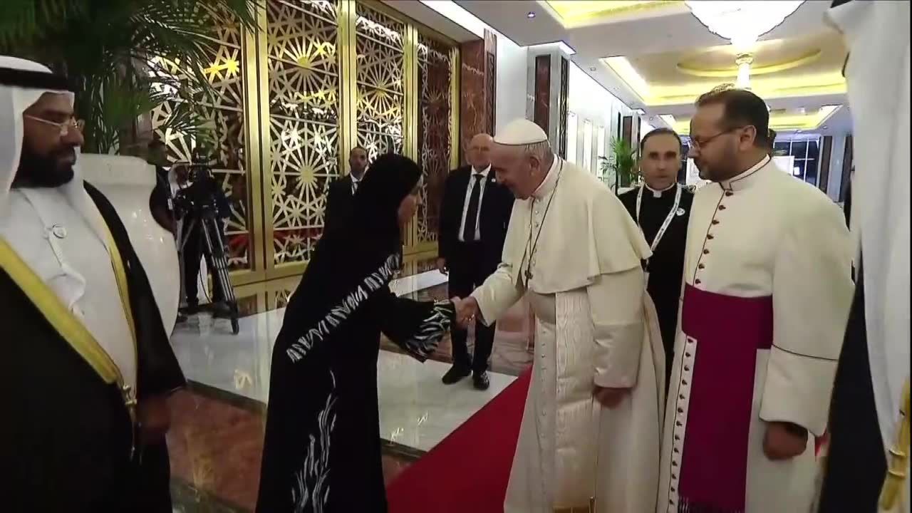 Papież Franciszek rozpoczął pierwszą, historyczną wizytę na Półwyspie Arabskim