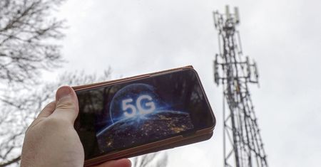 5G w Polsce się rozwija. Plus pracuje już nad budową infrastruktury sieciowej