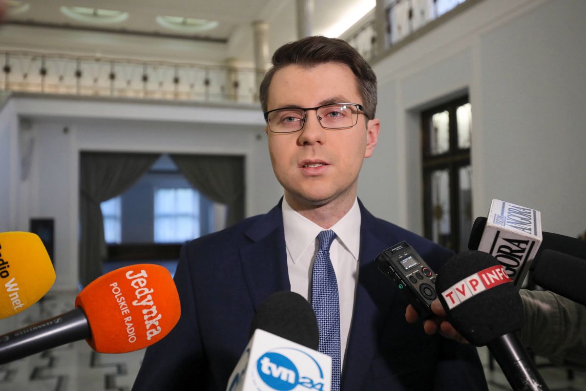 Rzecznik rządu: Tomasz Grodzki nie jest uprawniony do składania takich zaproszeń