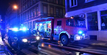 Tragiczna noc. Ponad 1200 pożarów, ofiary śmiertelne i pourywane dłonie
