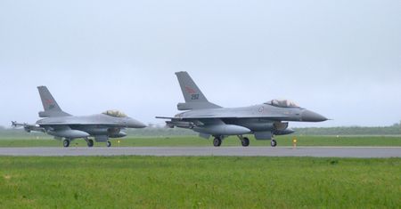 F16 ostrzelał wieżę obserwacyjną. Za sterami niewyspany żołnierz