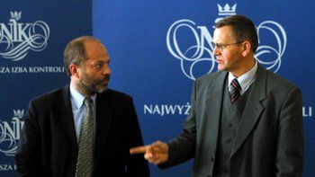 Wiceprezes i prezes Najwyższej Izby Kontroli Jacek Jezierski i Mirosław Sekuła