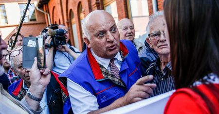 Karol, człowiek, który rządzi placem Solidarności