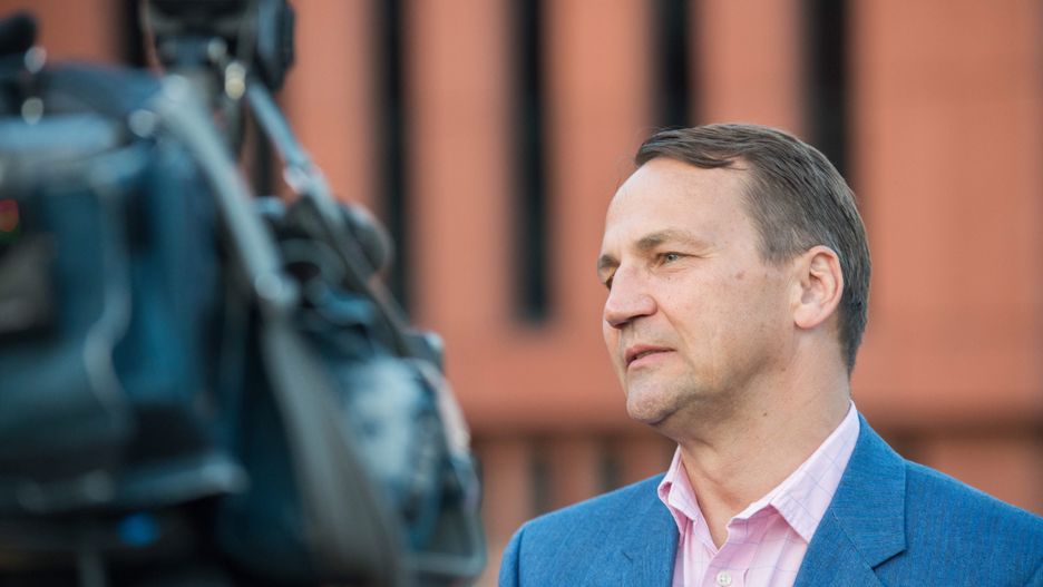 Sikorski: wstyd mi przed żoną