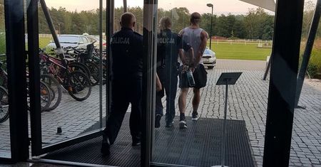 Polscy kibole zaatakowali piłkarzy z Izraela. "Policja zniknęła po ostatnim gwizdku"
