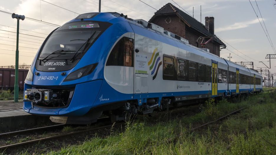 Pociąg Kolei Zachodniopomorskich.