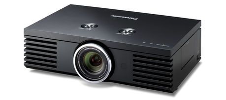 AE3000 - projektor Full HD od Panasonica