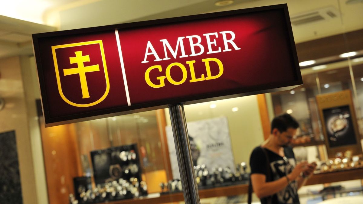 Członkowie komisji znów pytali o syna Donalda Tuska.