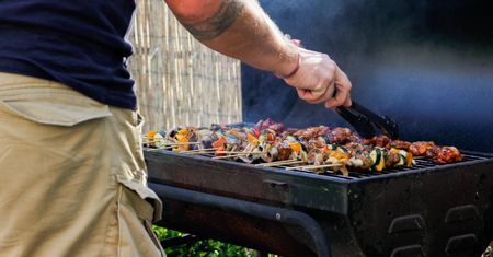 Polacy popuszczają pasa na grillowaniu. "Spada zainteresowanie promocjami"