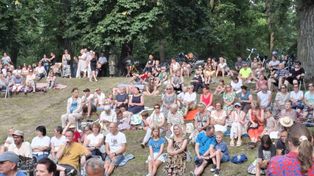 Tłumy na koncercie Kraków Street Band w skierniewickim parku