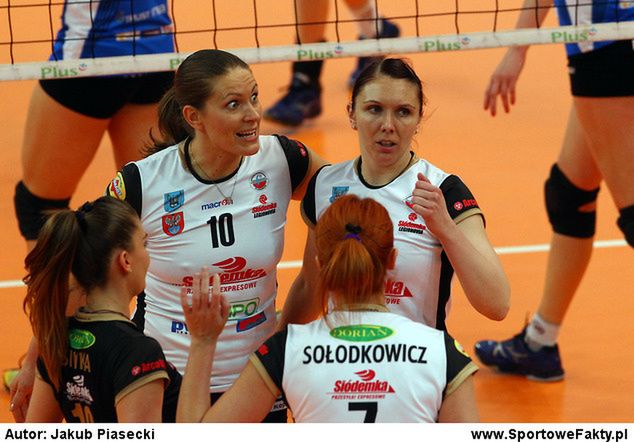 Jolanta Studzienna (numer 10 na koszulce) wróciła do Bielska-Białej w nowej roli