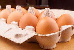 Kilka milionów jaj skażonych antybiotykiem. Były dostępne m.in. w Biedronce, Carrefourze i Piotrze i Pawle
