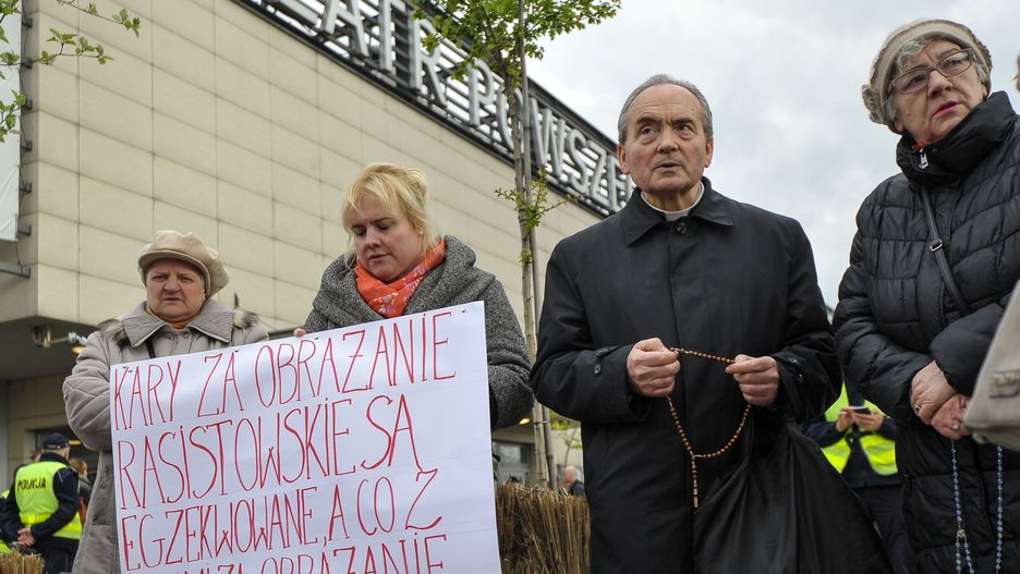 Wraca ustawa "w obronie chrześcijan".