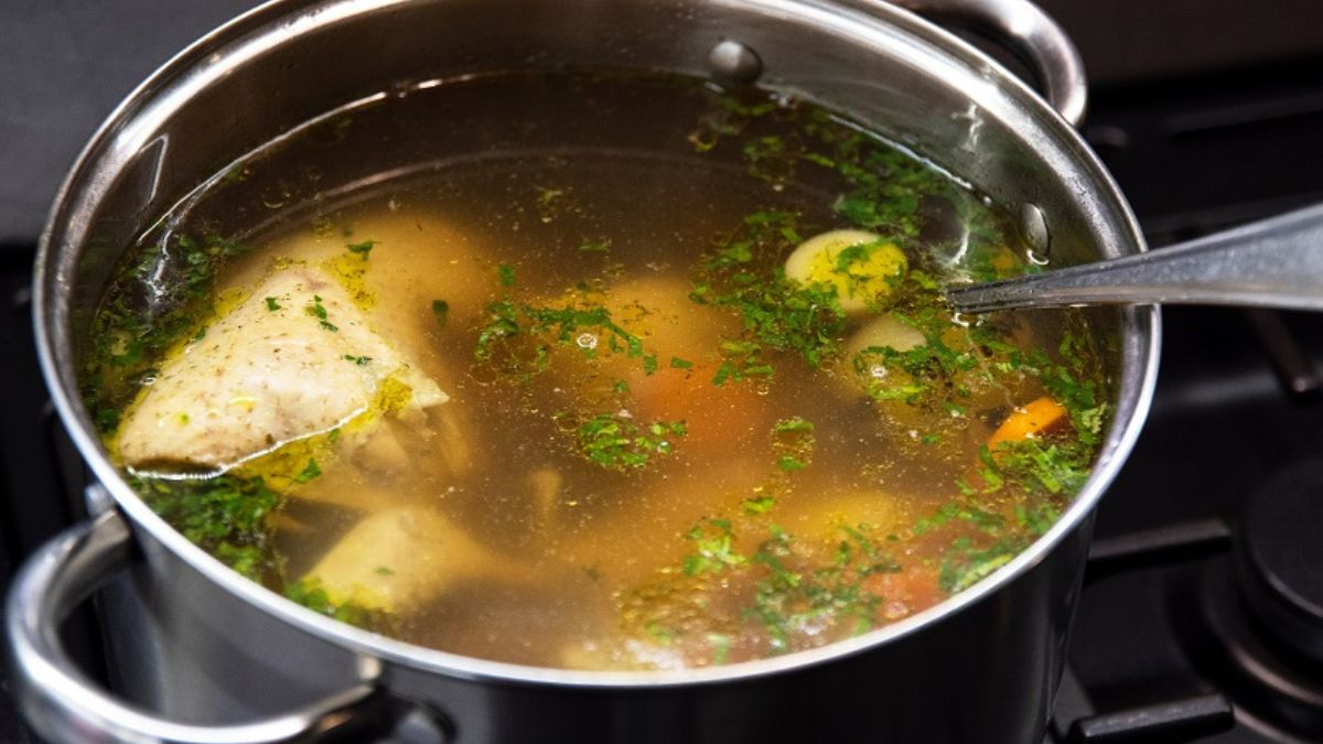 Dodałem do rosołu składnik, który niektórych brzydzi.