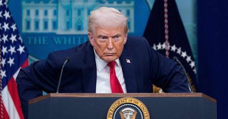 Niemiecka prasa uderza w Trumpa. "Sprzedaje pokój za miliard dolarów"