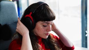 Zadbaj o słuch! Wyłącz hałas i odzyskaj spokój w 5 minut