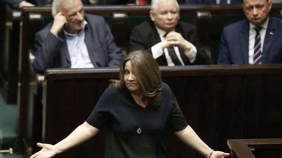 Posłanka PiS staje w obronie decyzji Polskiego Radia o usunięciu Listy Przebojów Trójki 