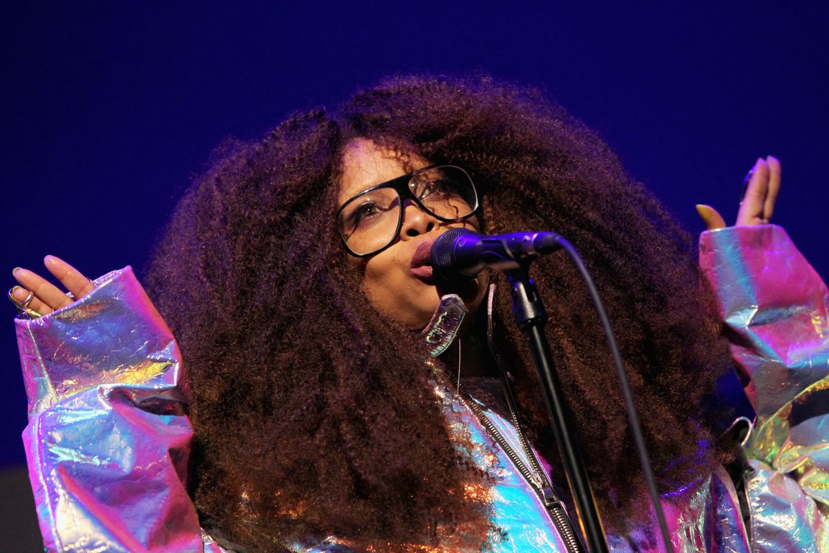 Erykah Badu kilkukrotnie musiała zbadać się na COVID-19.