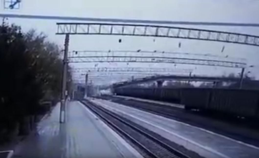 Zawalił się most kolei transsyberyjskiej. Nagranie wideo