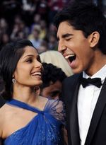 Freida Pinto i Dev Patel