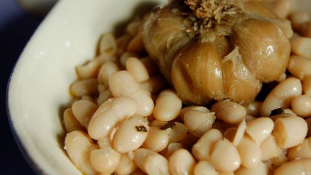 Biała drobna fasola gotowana bez dodatku soli