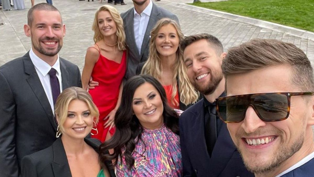 Zdjęcie okładkowe artykułu: Instagram /  / Na zdjęciu: polscy siatkarze z partnerkami na ślubie Bieńka