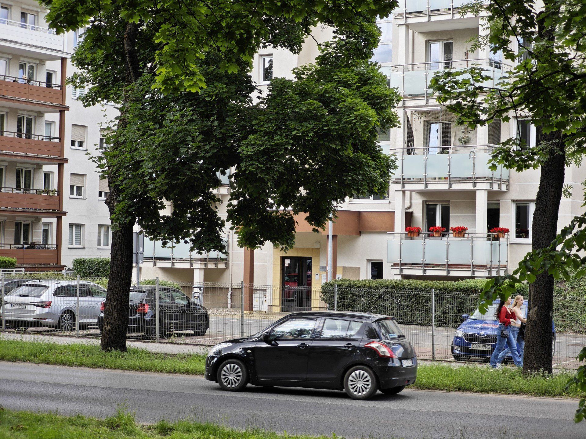 12.06.2025 TORUN PARK GLAZJA W KTORYM DOSZLO DO ATAKU W NOCY Z DNIA 11.06 NA 12.06 NA KOBIETE DO TESKTU M OBERLAN
 NAPAD NA KOBIETE GWALT NAPASC NAPASTNIK PARK FOT. GRZEGORZ OLKOWSKI / POLSKA PRESS