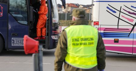 Koronawirus w Polsce. Kary za wjazd do Czech dla mieszkańców woj. śląskiego. Nawet 170 tys. zł