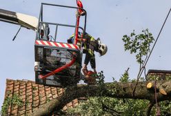 Pogoda. Burze nad Polską. Piorun zniszczył wiatrak na Pomorzu