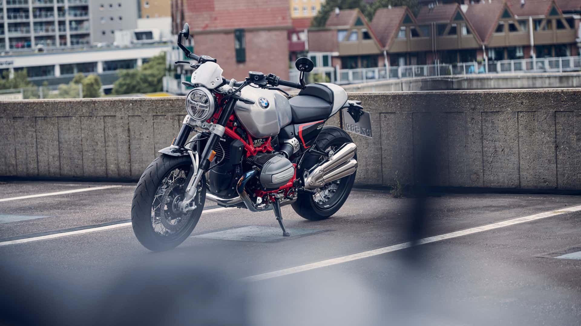BMW R12 na rok 2024
