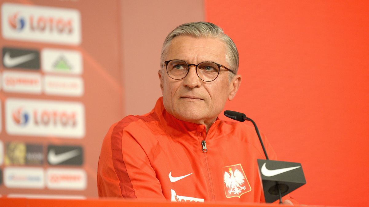 Trener piłkarskiej reprezentacji Polski Adam Nawałka podczas konferencji prasowej w Arłamowie, na której ogłosił 23-osobowy skład na mistrzostwa świata