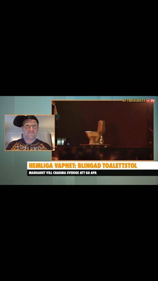 Margaret śpiewa na sedesie