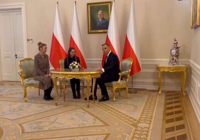 Prezydent Andrzej Duda spotkał się z żonami Mariusza Kamińskiego i Macieja Wąsika w Pałacu Prezydenckim