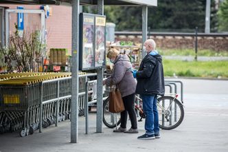 Czternastki już w piątek na kontach. ZUS ruszył z przelewami