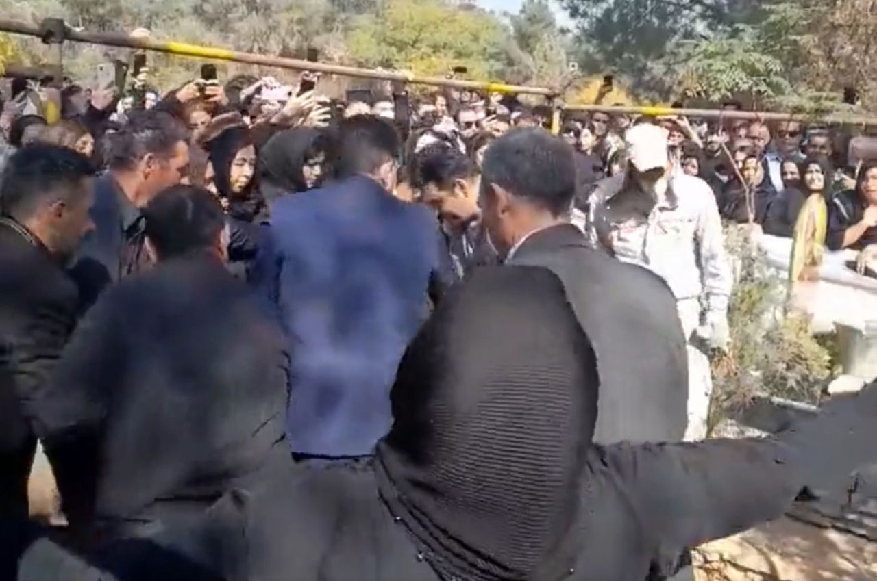 Funeral of a 16-year-old girl murdered by police in Iran