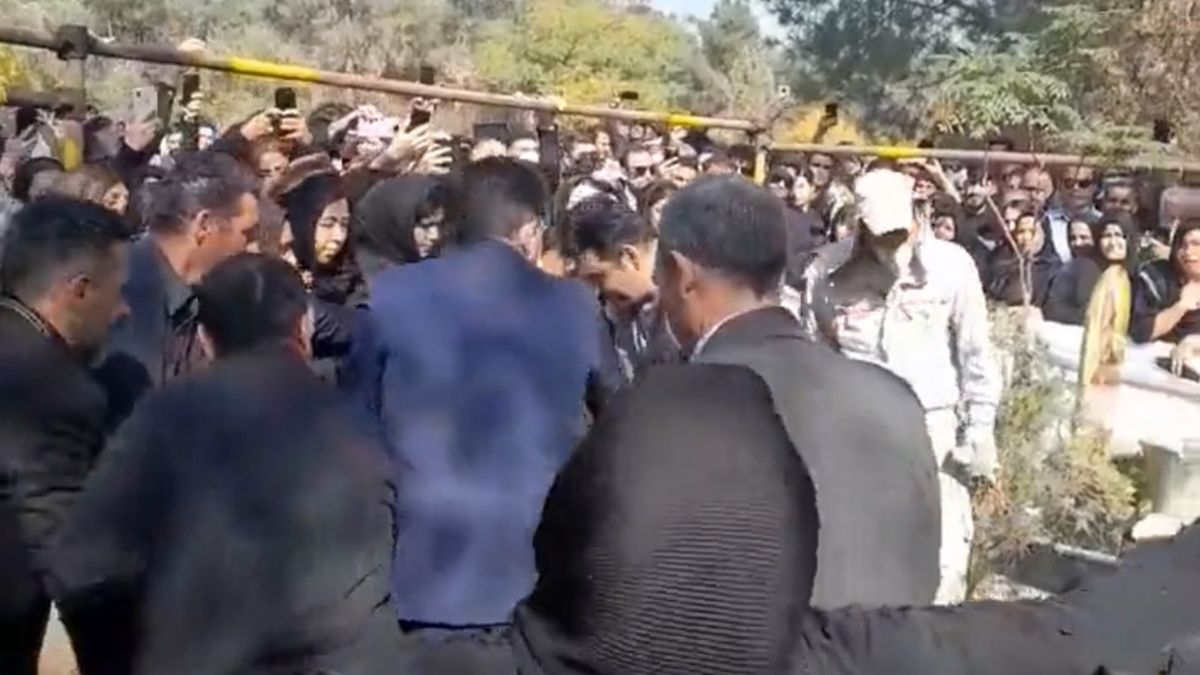 Pogrzeb 16-latki zamordowanej przez policję w Iranie