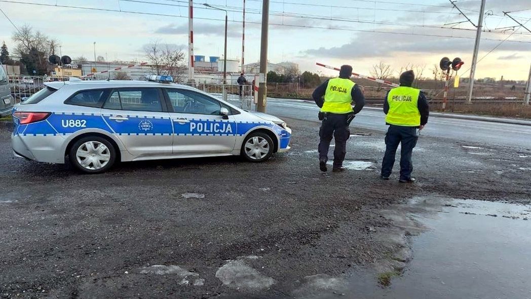 Kary za łamanie przepisów na przejazdach kolejowo-drogowych są wyjątkowo surowe