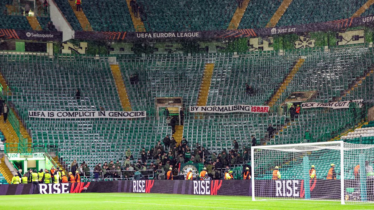 Getty Images / Ross MacDonald/SNS Group / Na zdjęciu: transparent kibiców Celtiku