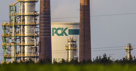 Unimot chce zainwestować w rafinerię w Schwedt. Niemcy mówią o "pozytywnej wiadomości"