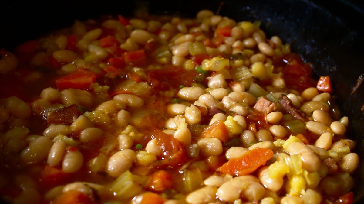 Chili z fasolą w puszce