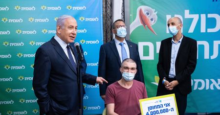 Izrael znalazł sposób. Pandemia koronawirusa słabnie