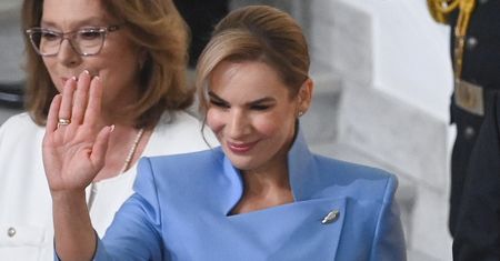 Tak Nawrocka wyglądała na zaprzysiężeniu. Ekspertka ma swoje "ale"